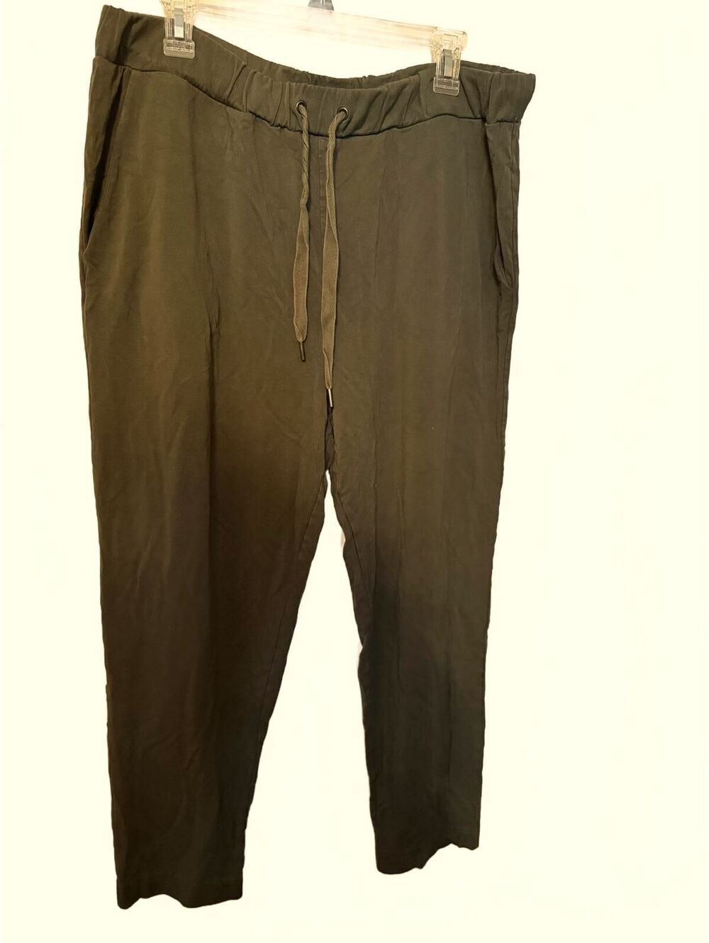 Banana Republic Casual pull on pants L